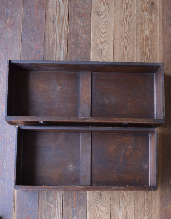 ビューロー アンティーク家具 大容量のアンティーク収納家具、英国のブックビューロー(本棚とデスク)。引き出しが2杯あります。(j-1247-f)