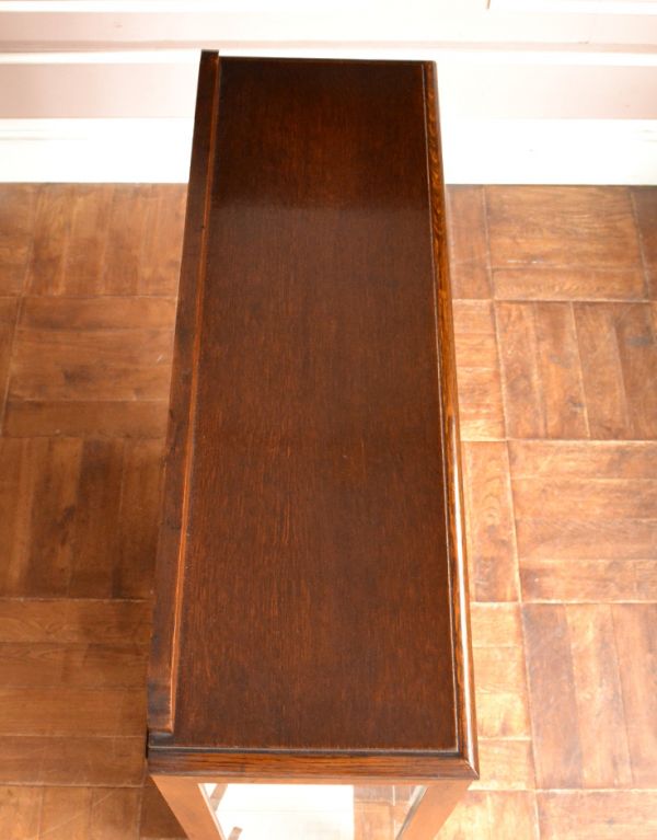 アンティークのキャビネット アンティーク家具 英国よりアンティークの木製家具、ガラスのショーケース。天板もピカピカにお直ししました。(j-1273-f)