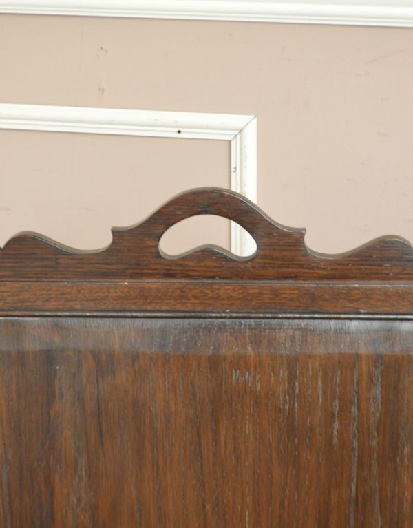 アンティーク家具 大人っぽい珍しいアンティーク家具、イギリスのスクリーン。ハンドルが付いているので、持ちやすいです。(j-1310-f)