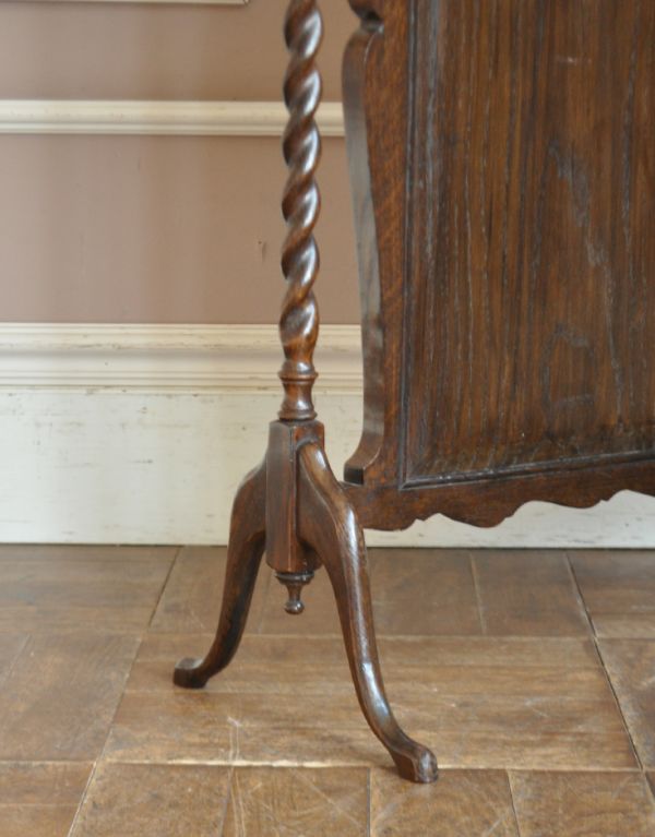 アンティーク家具 大人っぽい珍しいアンティーク家具、イギリスのスクリーン。しっかりメンテナンスしてありますのでご安心ください。(j-1310-f)