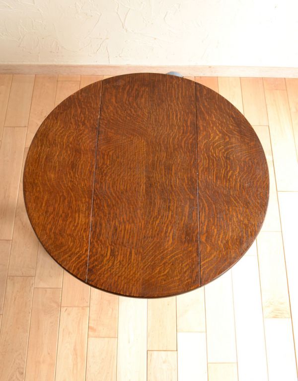 ロイドテーブル　アンティーク家具　便利なアンティーク家具、小さなゲートレッグテーブル（伸張式テーブル）。広げた状態。(j-1331-f)