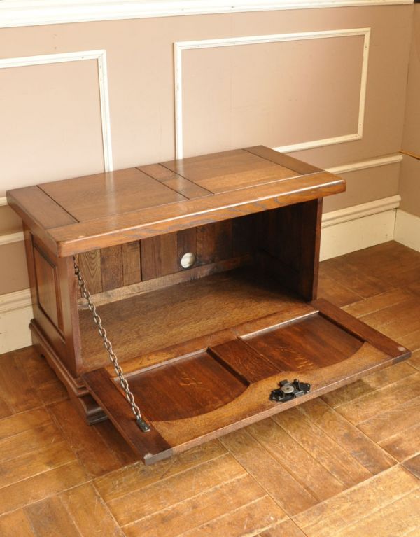 アンティーク家具 フランス輸入のアンティーク家具、おしゃれなブランケットボックス(ベンチ)。天板もキレイな状態です。(j-1345-f)