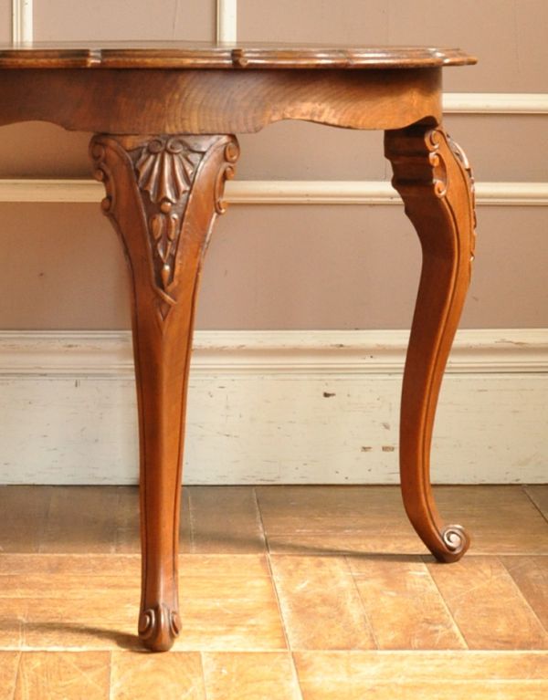 アンティーク家具 フランスのアンティーク家具、猫脚のオケージョナルテーブル(簡易テーブル)。キチンとお直ししました。(j-1347-f)