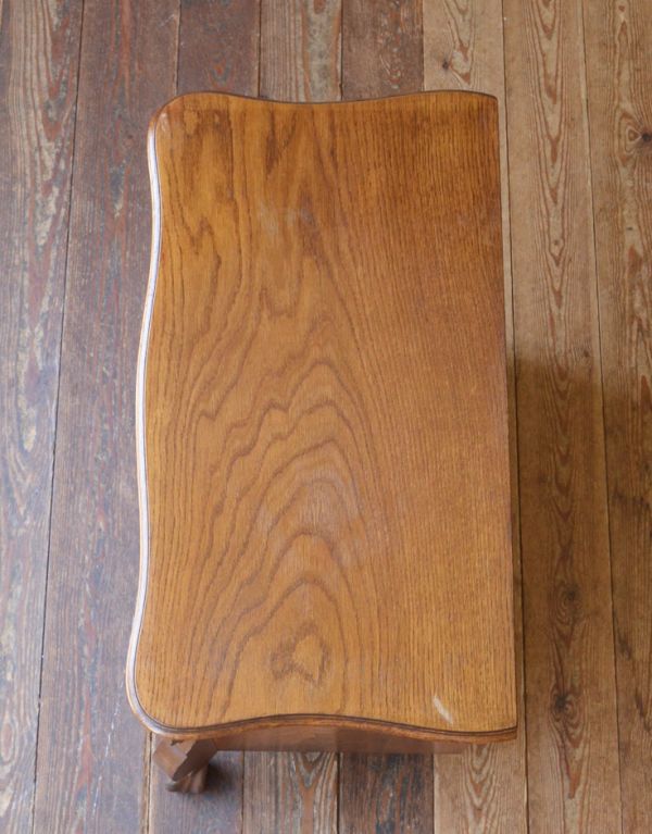 アンティークのチェスト　アンティーク家具　南フランスのアンティーク家具、鍵付きの３段チェスト（コモード）。天板も木目がとってもキレイです。(j-1351-f)