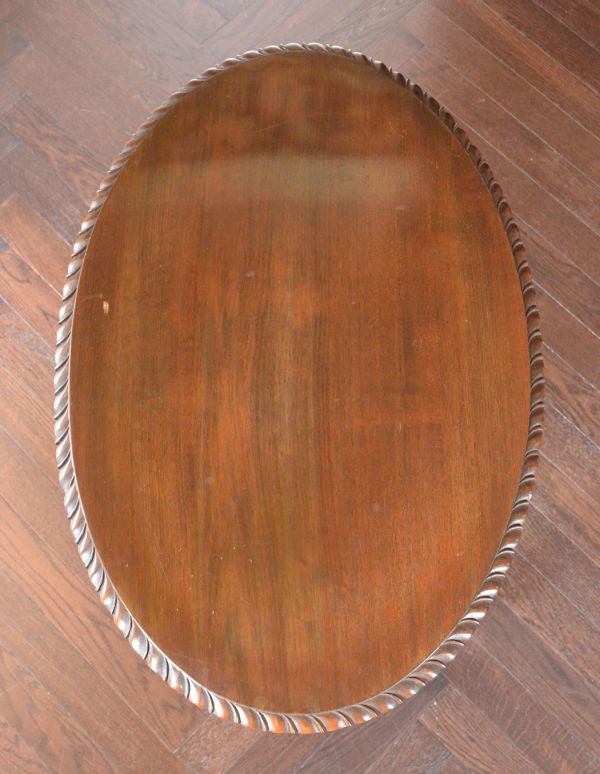 ロイドテーブル　アンティーク家具　イギリスの便利なアンティーク家具、オケージョナルテーブル。天板もキレイに仕上げました。(j-1369-f)