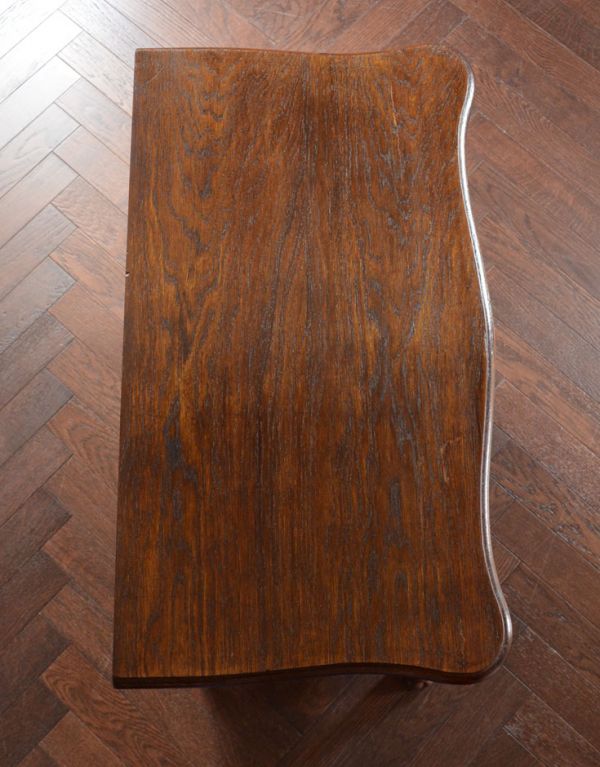 アンティーク家具 1940年代のアンティークフランス家具、小ぶりな3段チェスト。天板もピカピカにお直ししてあります。(j-1384-f)