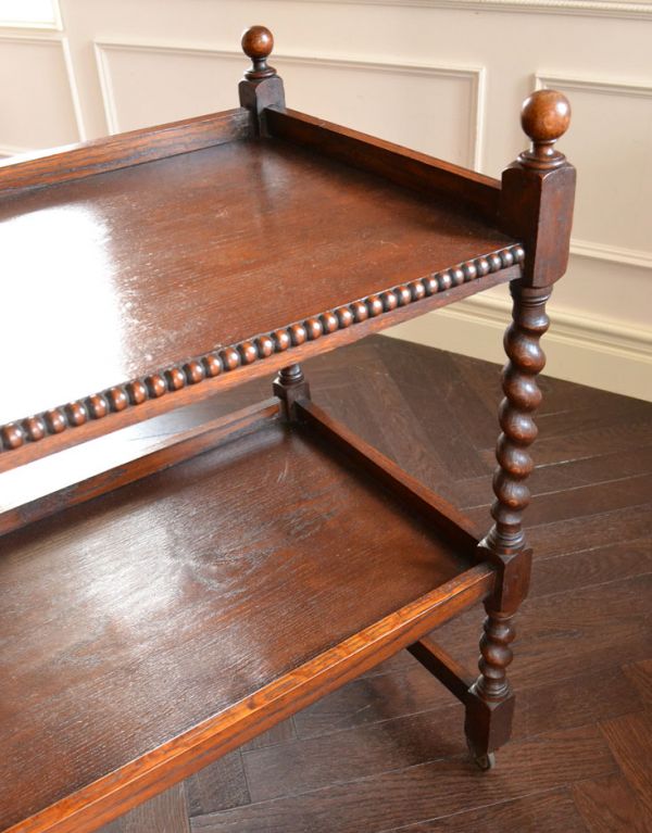 アンティークのワゴン・トローリー　アンティーク家具　イギリスの便利なアンティーク家具、２段タイプのワゴン（トロリー）。ワゴンと言えば、やっぱりポットやジャー置き場。(j-1396-f)