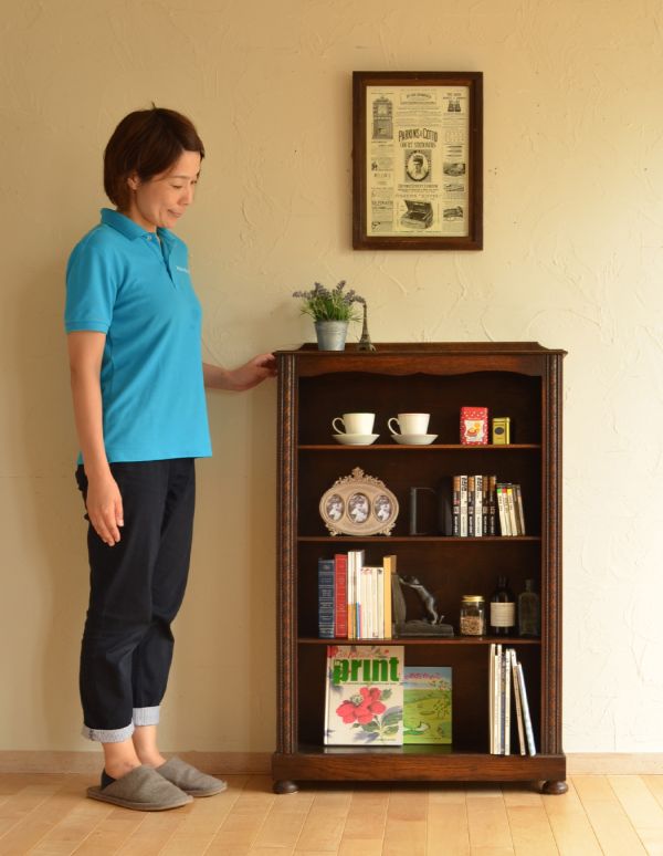 オープンシェルフ・オープンラック アンティーク家具 英国スタイルのアンティーク家具、オープン棚のブックシェルフ(本棚)。雑貨やタオル、本などをショップのように飾れます。(j-1399-f)