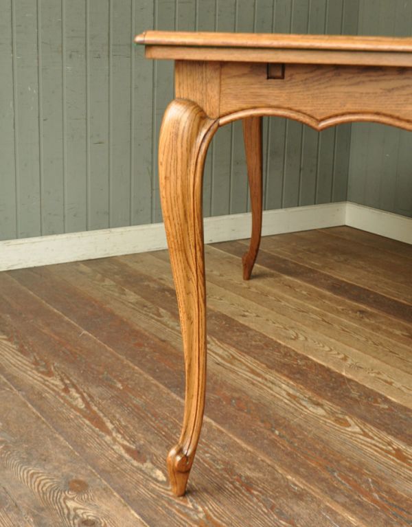 ロイドテーブル　アンティーク家具　フランスのキレイなアンティーク家具、伸張式のダイニングテーブル。キチンとお直ししました。(j-1432-f)