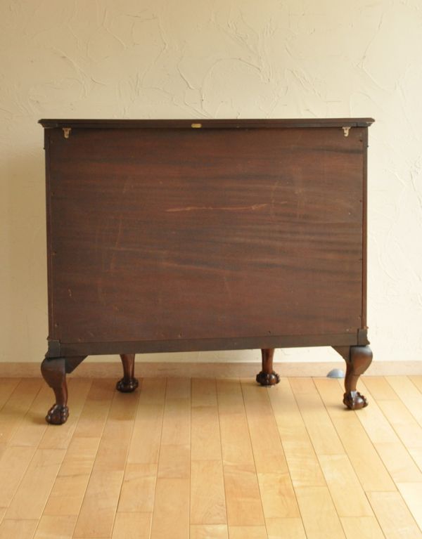 アンティークのキャビネット アンティーク家具 イギリスのアンティーク家具、ハーフムーンのコンソールキャビネット。キチンとメンテナンスしてあるので、裏側もキレイです。(j-1464-f)