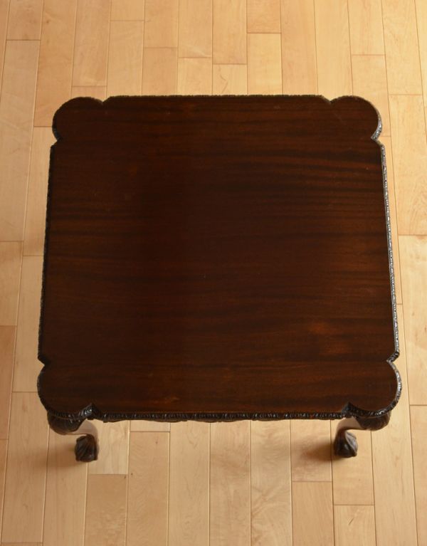 ロイドテーブル　アンティーク家具　持ち運びラクラクなアンティーク英国家具、美しいオケージョナルテーブル。天板もキレイに仕上げました。(j-1471-f)