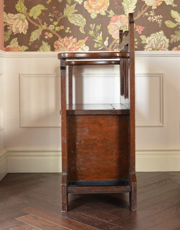 ロイドルームボックス アンティーク家具 英国らしい紳士のアンティークホールスタンド、ステッキスタンド付きベンチ。横から見るとこんなにもスッキリとしているんですよ。(j-1490-f)