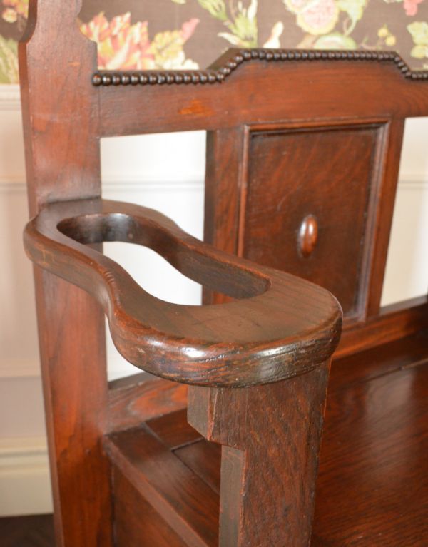 ロイドルームボックス アンティーク家具 英国らしい紳士のアンティークホールスタンド、ステッキスタンド付きベンチ。オシャレな傘立て。(j-1490-f)