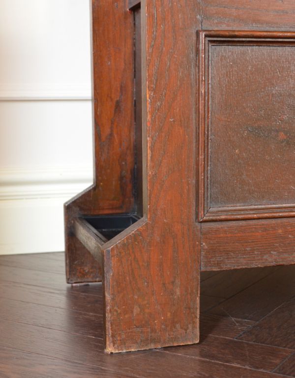 ロイドルームボックス アンティーク家具 英国らしい紳士のアンティークホールスタンド、ステッキスタンド付きベンチ。※フェルトキーパーをお付けしてお届けしています。(j-1490-f)