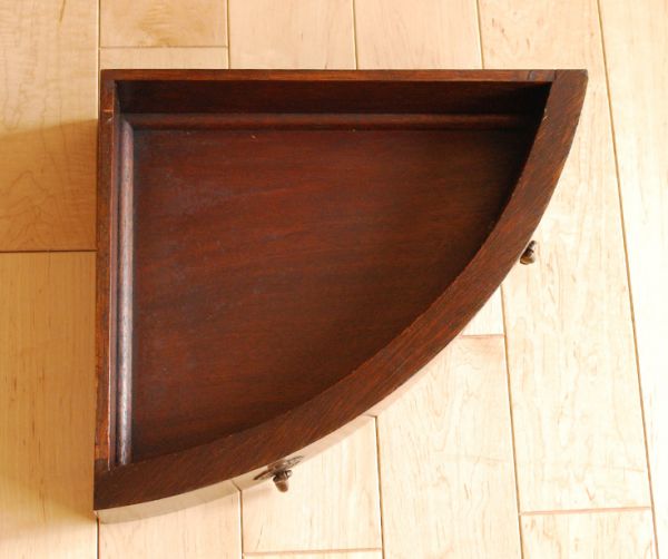 ロイドテーブル　アンティーク家具　英国の素敵なアンティーク家具、コンソール（ゲームテーブル）。引き出しは１杯です。(j-1510-f)