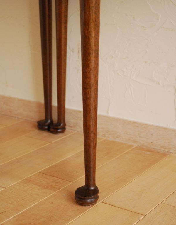 ロイドテーブル　アンティーク家具　英国の素敵なアンティーク家具、コンソール（ゲームテーブル）。しっかりと安定感があります。(j-1510-f)