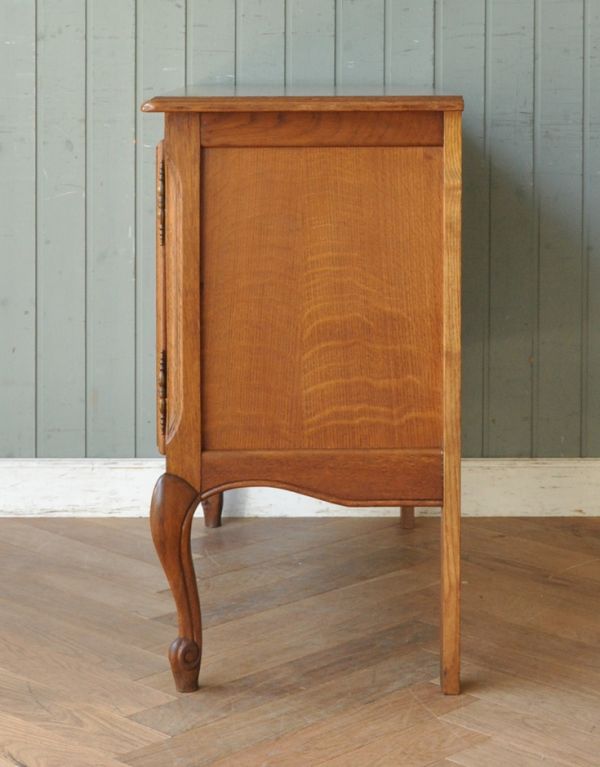 アンティークのキャビネット アンティーク家具 フランスのアンティーク家具、華やかな木製のキャビネット。サイドも額縁みたいな高級感のある彫。(j-1523-f)