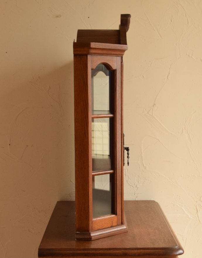 ウォールシェルフ・ウォールハンガー　アンティーク家具　フランスのアンティーク家具、ウォールキャビネット（壁付け棚）。サイドもガラスなので、どこから見ても中のものが素敵に見えますよ。(j-1552-f)