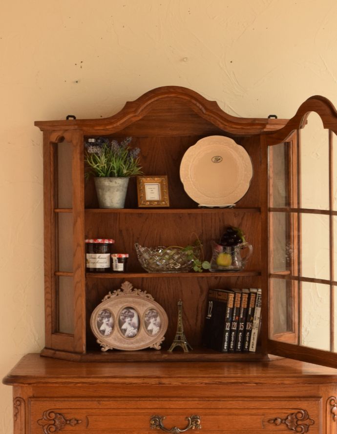 ウォールシェルフ・ウォールハンガー　アンティーク家具　小さなアンティーク家具、壁掛けも床置きもできるウォールキャビネット。落ち着いた雰囲気が美しいウォールキャビネット。(j-1564-f)