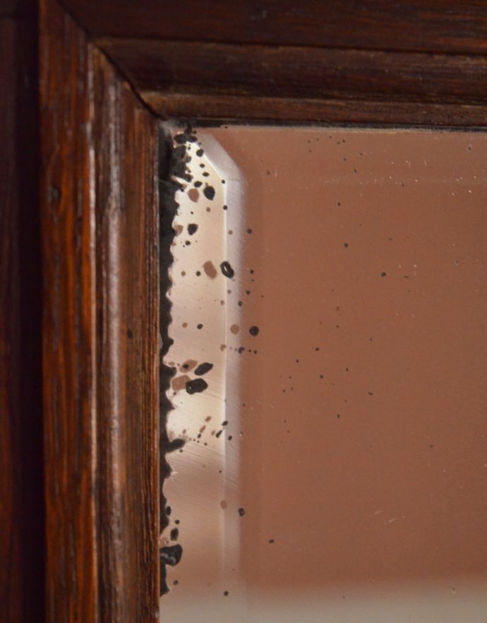 ロイドルームボックス　アンティーク家具　アンティークの英国インテリア、ツイストが美しいホールスタンド（コート掛け）。アンティークならではのカッティングミラー。(j-1575-f)