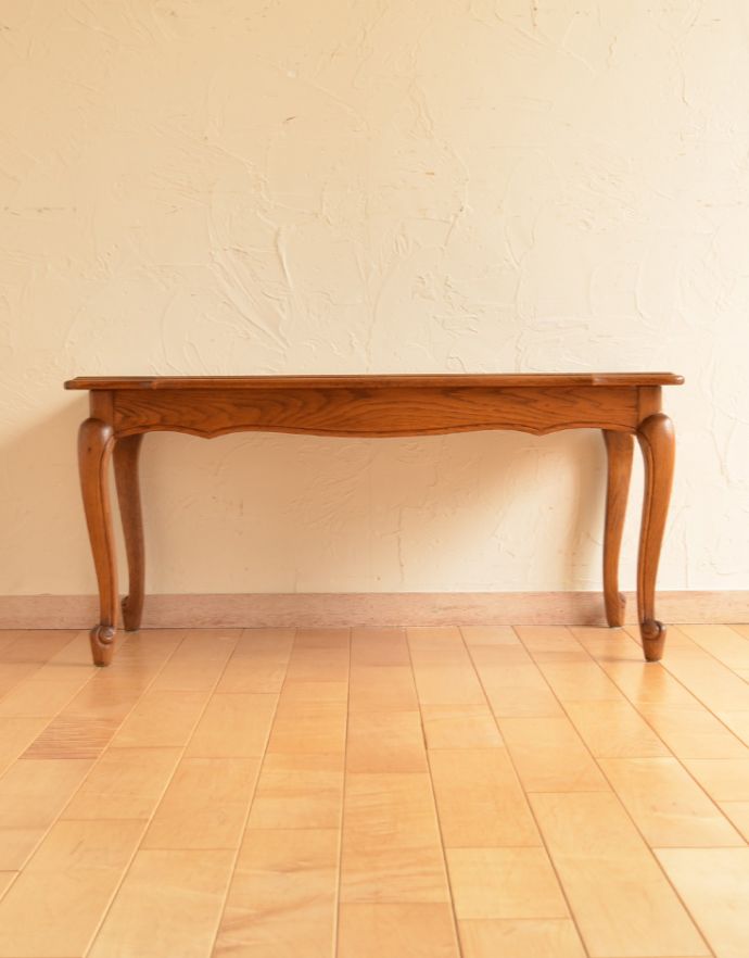 ロイドテーブル アンティーク家具 市松模様天板のアンティーク家具、美しいオーク材のコーヒーテーブル。コンパクトで便利です。(j-1620-f)