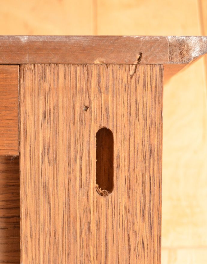 ウォールシェルフ・ウォールハンガー　アンティーク家具　フランスアンティークの壁付け家具、装飾が美しいウォールハンガー（壁付けシェルフ）。重量があるので壁に取り付けの際は、しっかりとネジで固定してください。(j-1640-f)