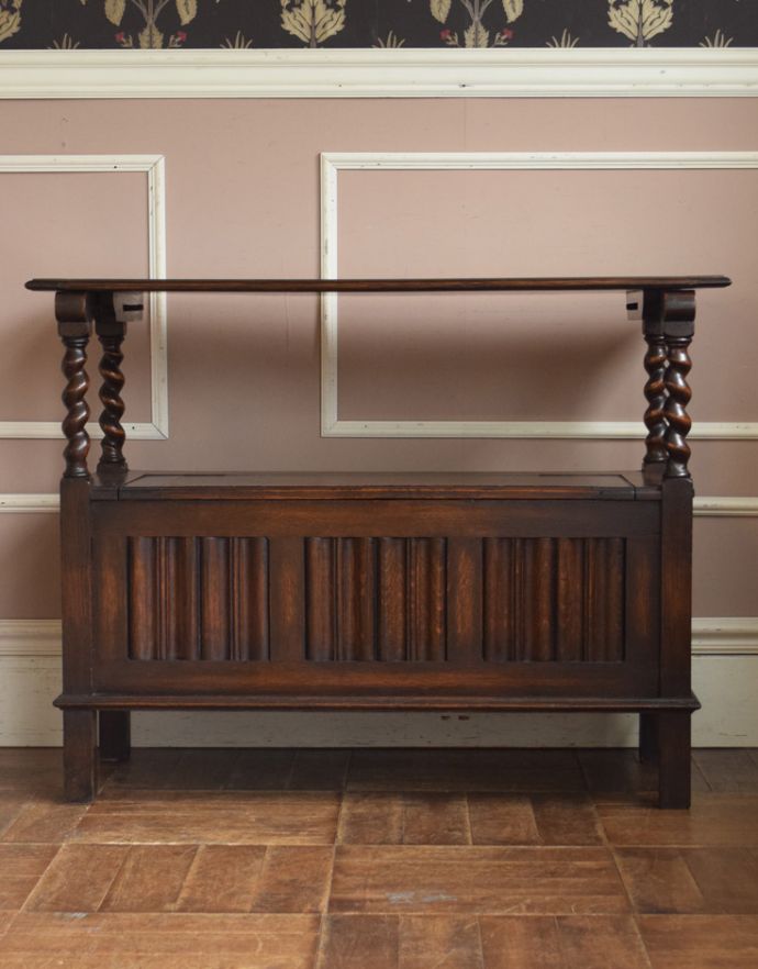 ブランケットボックス・収納ボックス　アンティーク家具　3通りに使える最もアンティークらしい家具、モンクスベンチ（ベンチテーブル）。繊細で美しい彫刻です。(j-1678-f)