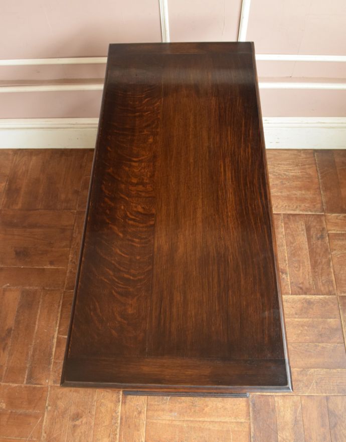 ブランケットボックス・収納ボックス　アンティーク家具　3通りに使える最もアンティークらしい家具、モンクスベンチ（ベンチテーブル）。天板もピカピカにお直ししました。(j-1678-f)