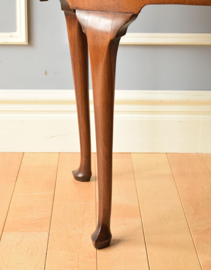 ロイドテーブル　アンティーク家具　美しいアンティークの英国家具、オケージョナルテーブル。キチンとお直ししました。(j-1729-f)