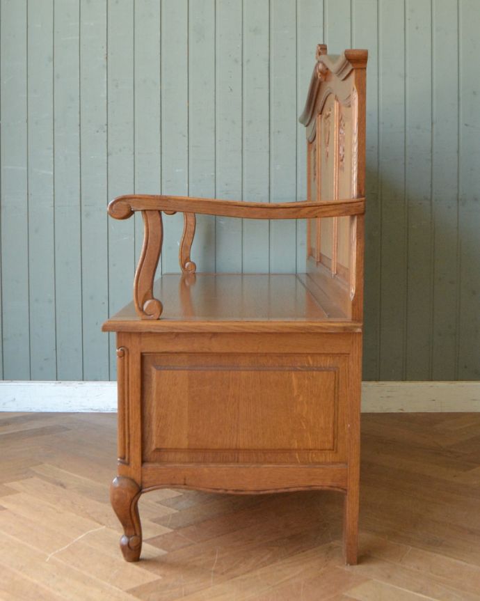 ロイドルームボックス アンティーク家具 フランスの素敵なアンティーク家具、木製のベンチボックス。サイドも額縁みたいな高級感のある彫。(j-1789-f)