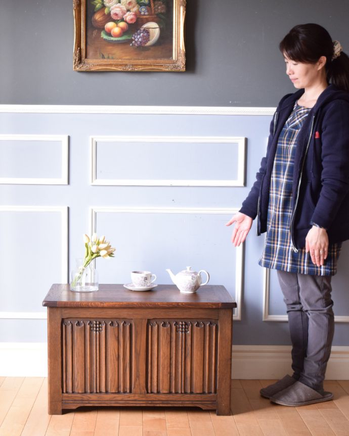 ブランケットボックス・収納ボックス　アンティーク家具　箱型の収納家具はコファー、オーク材のアンティーク家具。玄関やダイニングにちょっと置けば、腰掛けるベンチとしても使えます。(j-1848-f)