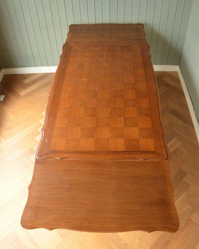 ロイドテーブル アンティーク家具 3WAYで楽しめるドローリーフテーブル(伸張式)、南プロヴァンスのアンティーク家具。広げるとみんなで囲めてとっても楽しいですよ。(j-1855-f)