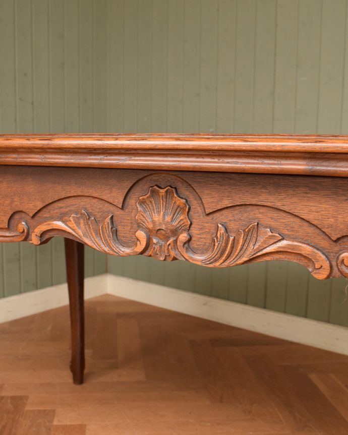 ロイドテーブル アンティーク家具 3WAYで楽しめるドローリーフテーブル(伸張式)、南プロヴァンスのアンティーク家具。フランスらしさの象徴とも言える、優雅な彫りの装飾。(j-1855-f)