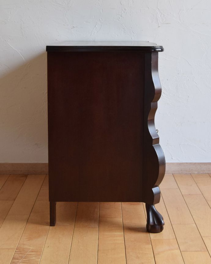 アンティークのチェスト　アンティーク家具　南フランススタイルのアンティーク家具、シックなカラーの珍しいチェスト＆シェルフ（コモード） 。横から見るとこんな感じ。(j-1936-f)