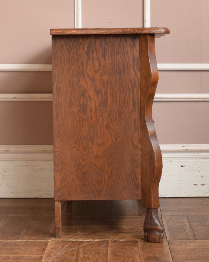 アンティークのチェスト　アンティーク家具　エレガントなアンティーク家具、フランス輸入の３段チェスト（コモード）。横から見るとこんな感じ。(j-1937-f)