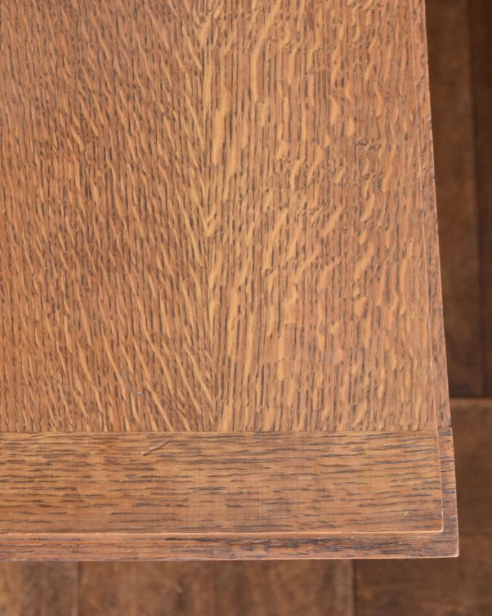 ビューロー アンティーク家具 フランス輸入の美しいアンティークビューロー(デスク)。パソコンなどの作業をするのに、十分なスペースです。(j-1947-f)