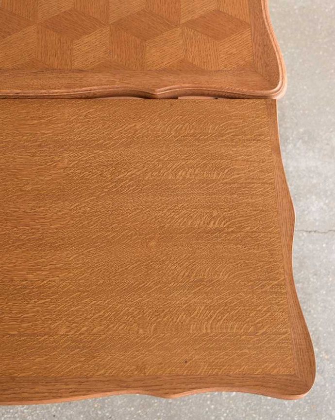 アンティークのテーブル　アンティーク家具　美しいパーケット柄が魅力のドローリーフテーブル（伸張式ダイニングテーブル）。メンテナンスをしてありますので、つなぎ目も美しく仕上がります。(j-1967-f)