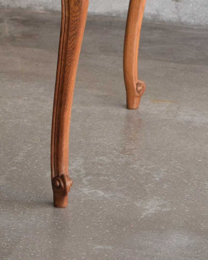 アンティークのテーブル　アンティーク家具　美しいパーケット柄が魅力のドローリーフテーブル（伸張式ダイニングテーブル）。キチンとお直ししました。(j-1967-f)