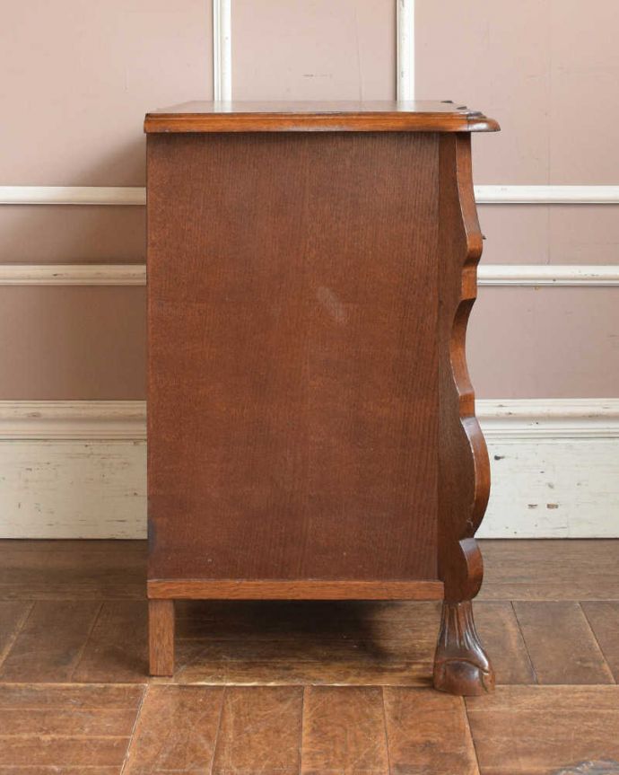 アンティークのチェスト　アンティーク家具　フランスの優雅なアンティーク家具、３段チェスト（コモード）。横から見てもステキ横から見るとこんな感じ。(j-2057-f)