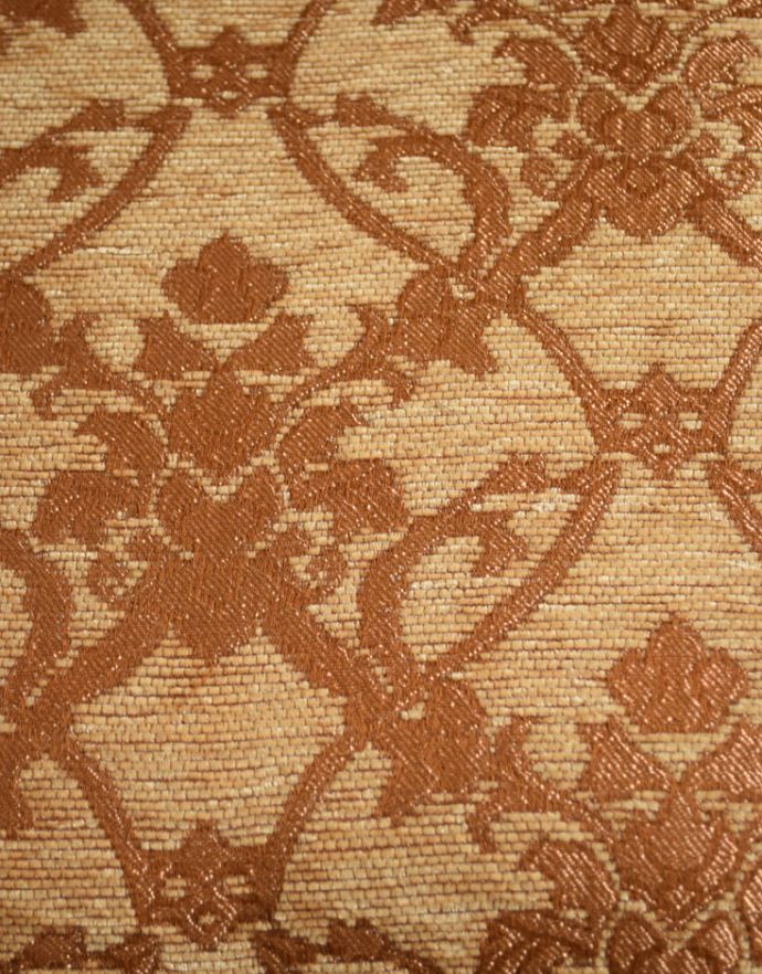 ダイニングチェア　アンティーク チェア　装飾が美しいフランスの椅子、アンティークダイニングチェア。装飾の美しいチェアに合わせて、高級感のある生地をセレクトしました。(j-563-c)