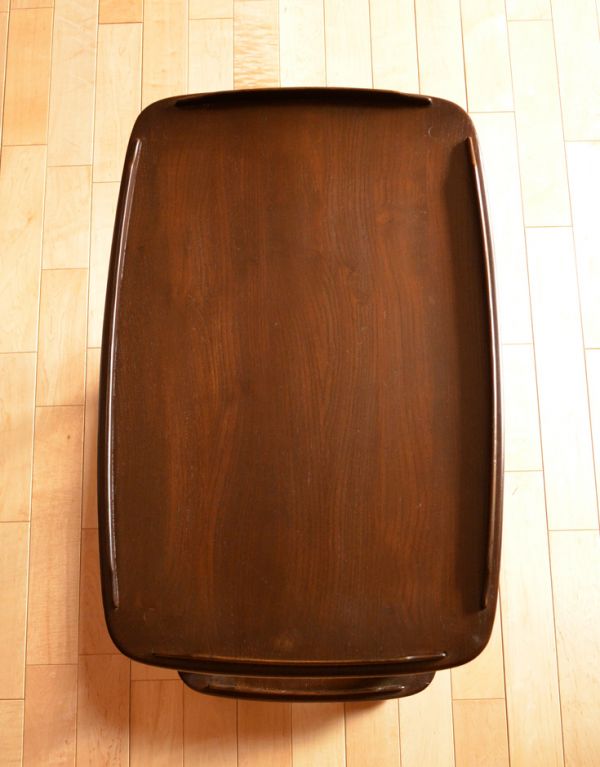 アーコールの家具　アンティーク家具　アーコールのヴィンテージ家具、キャスター付きワゴン（トローリー）。天板もキレイに仕上げました。(k-1009-f)