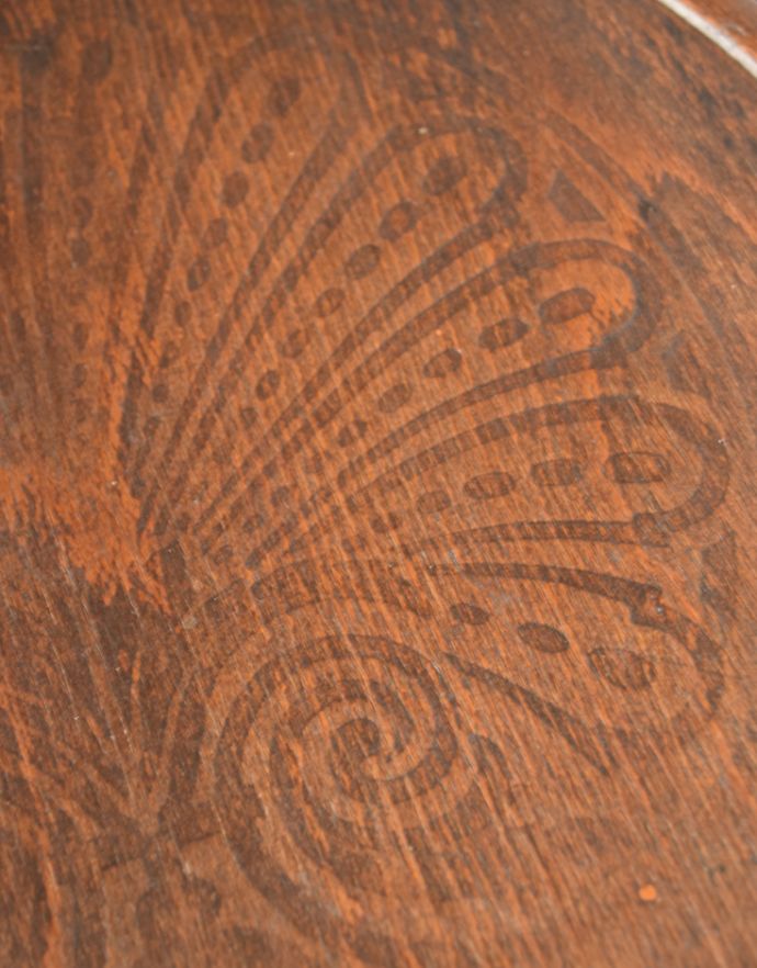 板座面　アンティーク チェア　ダブルループタイプのアンティークベントウッドチェア。木目や色は1脚1脚微妙に違いますが、どれもキレイに仕上げています。(k-1010-c)