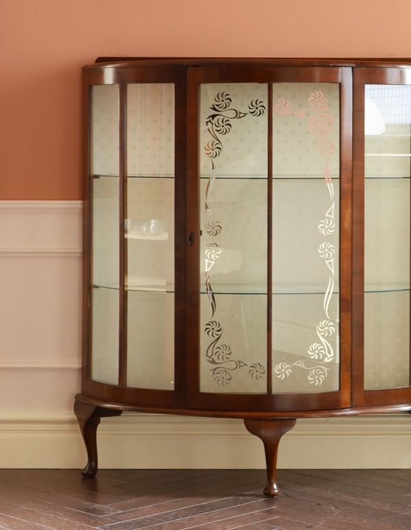 アンティークのキャビネット アンティーク家具 イギリスのアンティーク家具、飾って楽しむガラスのショーケース。リビングや寝室、玄関などで試してみてください。(k-1020-f)