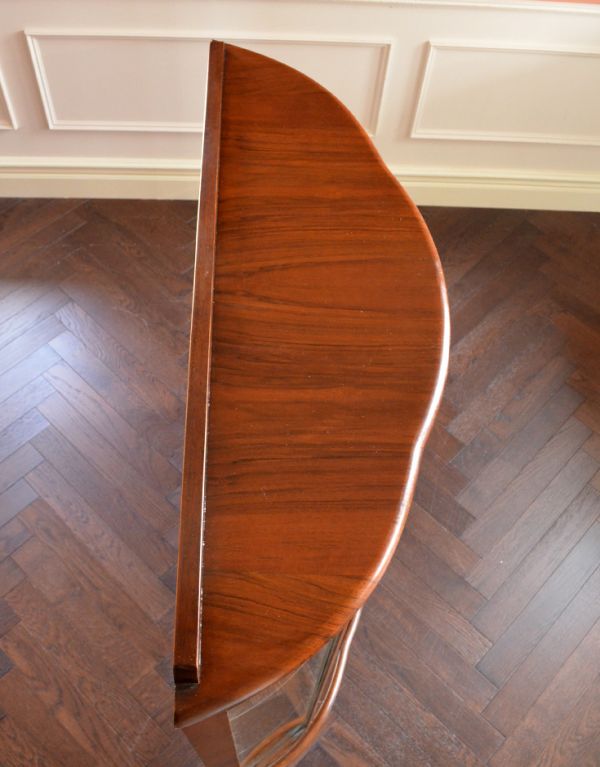 アンティークのキャビネット アンティーク家具 イギリスのアンティーク家具、飾って楽しむガラスのショーケース。天板もピカピカにお直ししました。(k-1020-f)