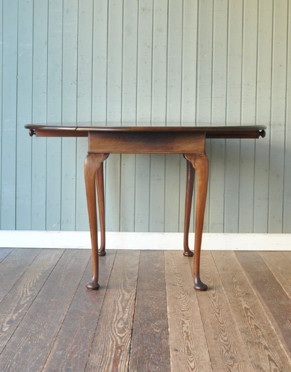 ロイドテーブル　アンティーク家具　アンティークの素敵な英国家具、マホガニー材のバタフライテーブル。広げた状態。(k-1033-f)