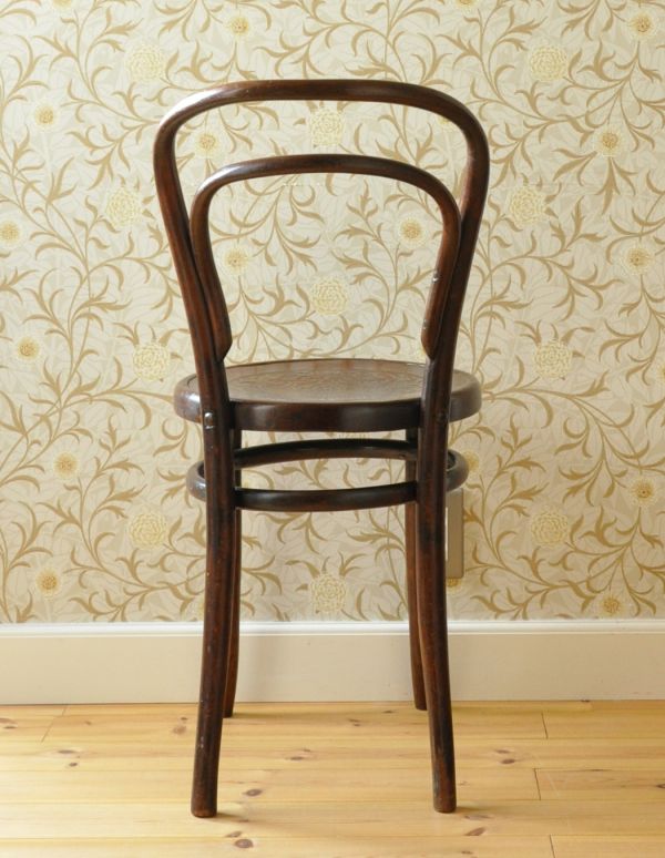 英国のかっこいい椅子、大人色のアンティークのベントウッドチェア(k