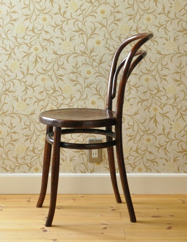 英国のかっこいい椅子、大人色のアンティークのベントウッドチェア(k