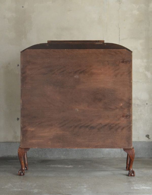 アンティークのキャビネット アンティーク家具 英国のアンティーク家具、大きな美しいガラスキャビネット(ショーケース)。キチンとメンテナンスをしているので、裏もキレイな状態です。(k-1058-f)