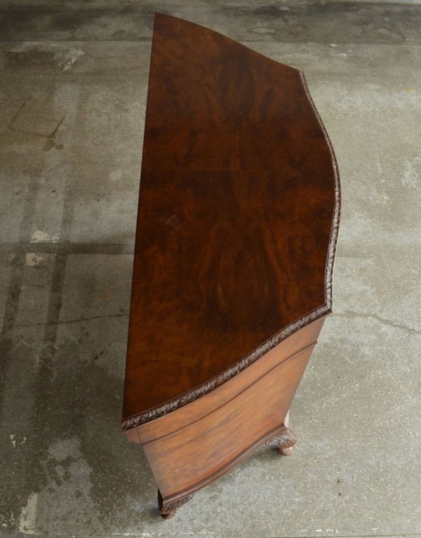 アンティークのキャビネット アンティーク家具 収納が付いているイギリスのアンティーク家具、コンソールキャビネット。ピカピカにお直ししました。(k-1064-f)