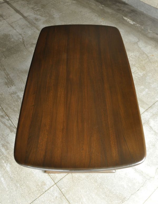 アーコールの家具 アンティーク家具 T字脚がスマートなヴィンテージ家具、アーコールのダイニングテーブル 。メンテナンスをしっかりしているので、ご安心ください。(k-1080-f)